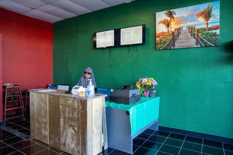 al madina restaurant interior1 768x511